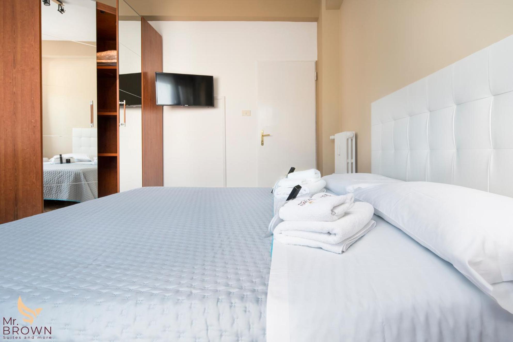 Mr Brown Home And Suites Rome Room photo