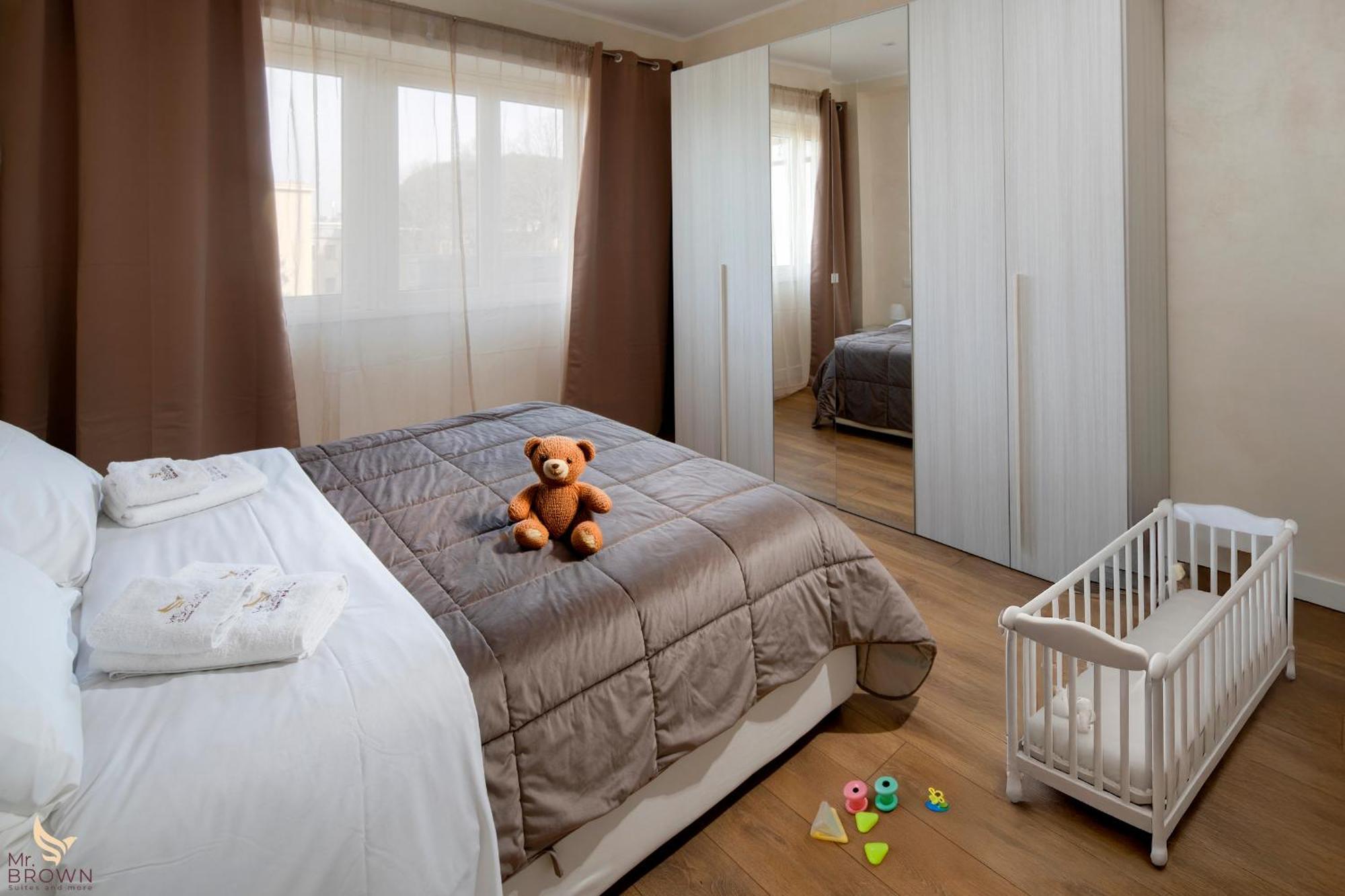 Mr Brown Home And Suites Rome Exterior photo